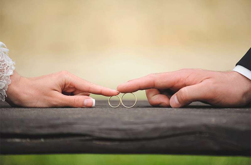 مشکلات احتمالی ازدواج درونگراها با برون گراها