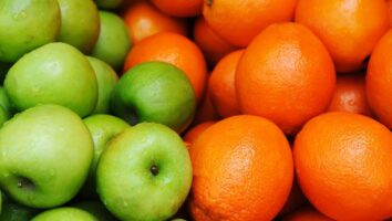 با این پنج ماده غذایی بیشتر عمر می کنید