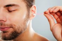 خطرهای استفاده از گوش پاک کن