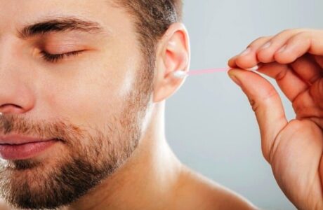 خطرهای استفاده از گوش پاک کن