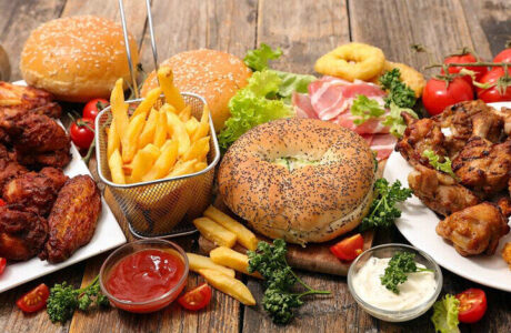 فست فود با طعم سرطان/ غذاهای شکم پر کن اما خطرناک!