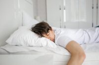 راه‌هایی برای راحت‌تر خوابیدن بدون نیاز به قرص خواب‌آور