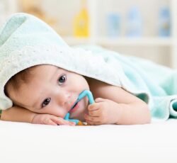 آیا دندان درآوردن باعث تب و اسهال کودک می شود؟