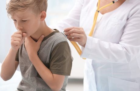 روش های درمان سرفه ی کودکان