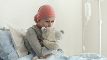 مهمترین نشانه سرطان در کودکان