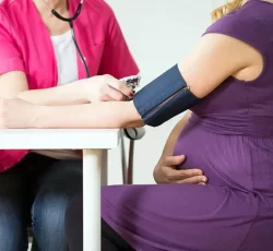 با مسمومیت بارداری چه باید کرد؟
